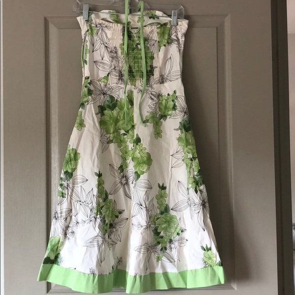 Summer dress - Picture 3 of 3